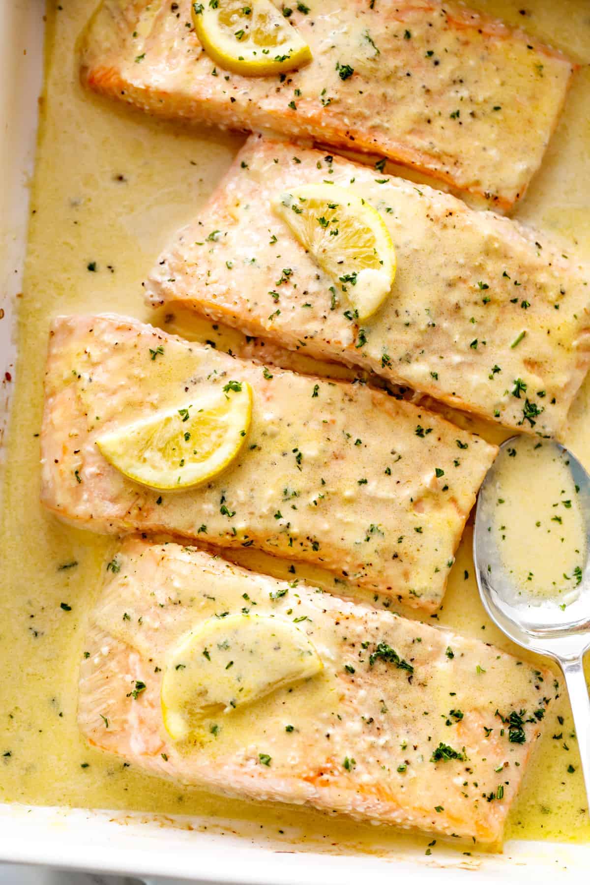 Lee más sobre el artículo Pescado fácil a la mantequilla y limón