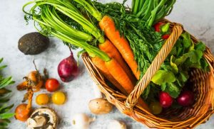 Lee más sobre el artículo Cultiva tus propios vegetales y frutas en casa