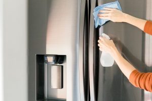 Lee más sobre el artículo Cómo limpiar los refrigeradores por dentro y por fuera