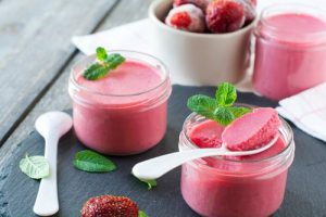 Lee más sobre el artículo Mousse de fresa sin gluten