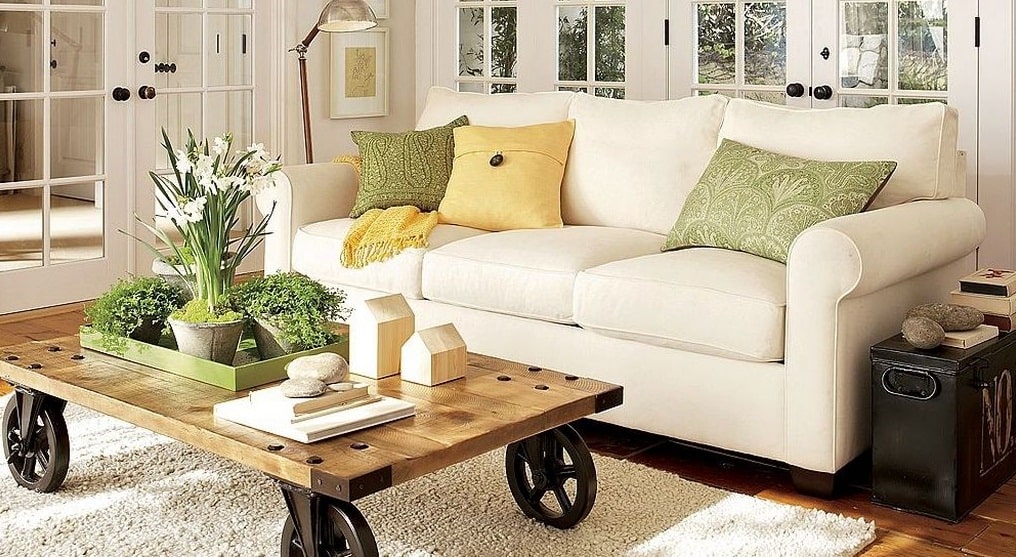 ¿Cómo limpiar un sofá blanco?