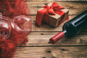 Lee más sobre el artículo Vinos y licores: Mejores botellas para regalar en Navidad