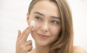 Lee más sobre el artículo Cuida la piel seca de tu rostro