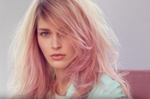 Lee más sobre el artículo Tonos de cabello rose gold que vas a amar