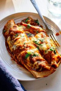 Lee más sobre el artículo Enchiladas vegetarianas con espinacas 