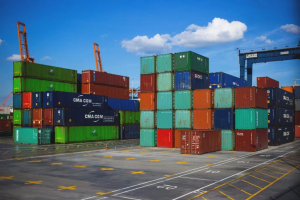 Lee más sobre el artículo ¿Por qué hay contenedores marítimos de colores?